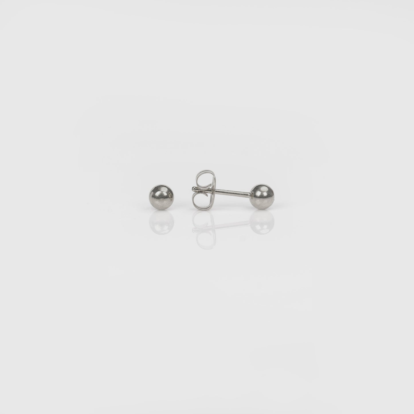 Sensitive Sterilized Ball Fashion Studs - 4mm - Stainless Steel