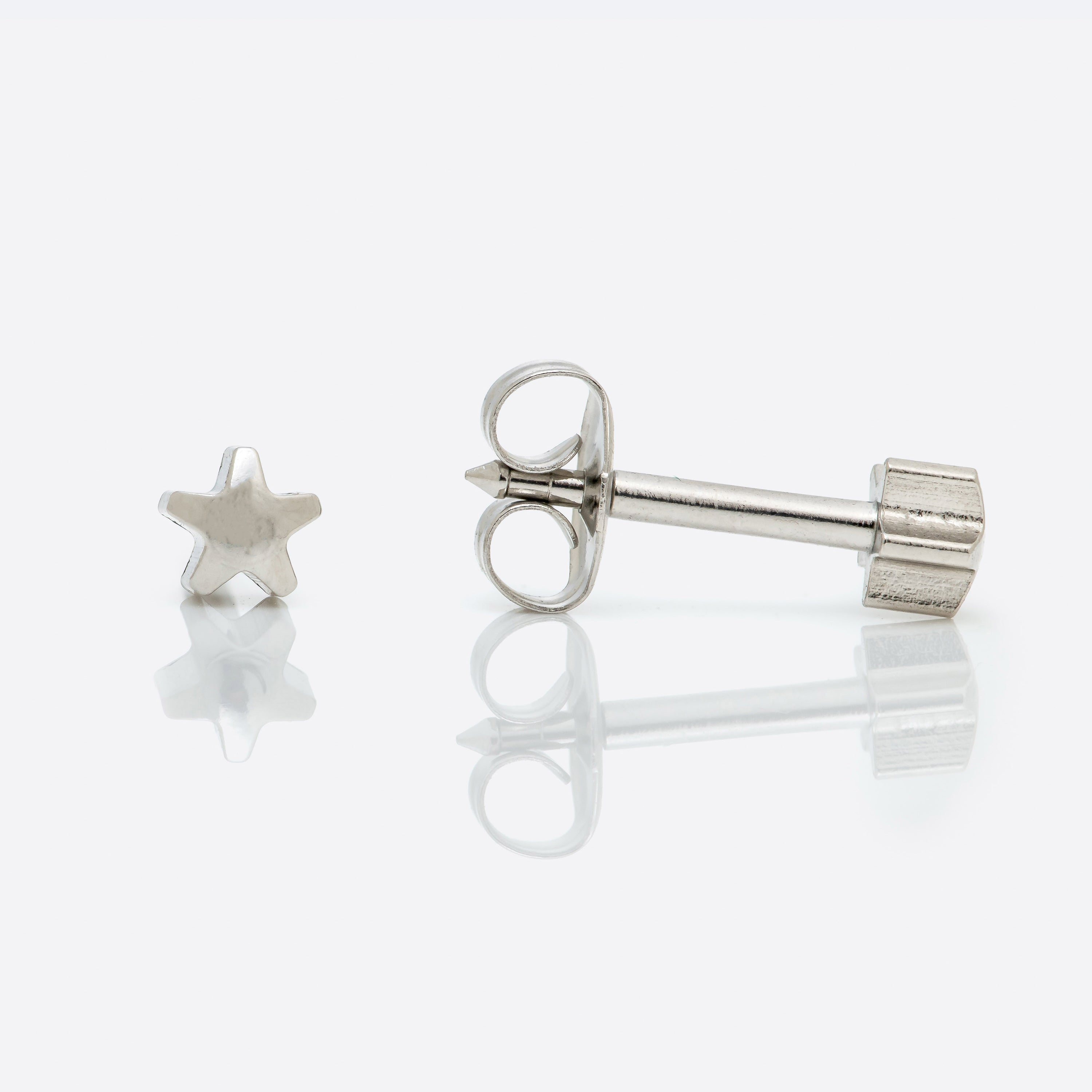 Silver & Black Star Stud Stainless Steel Single Earring – Soft Gothic Fashion