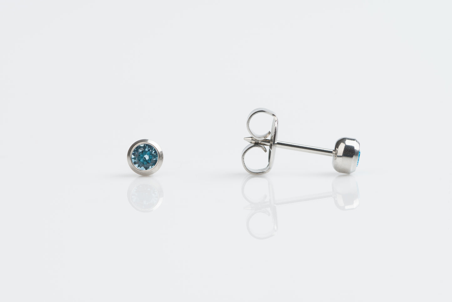 Bezel Setting System 75™ Piercing Studs