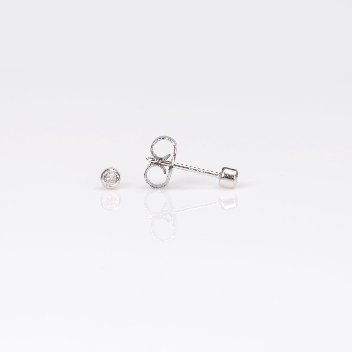 Bezel Setting System 75™ Piercing Studs