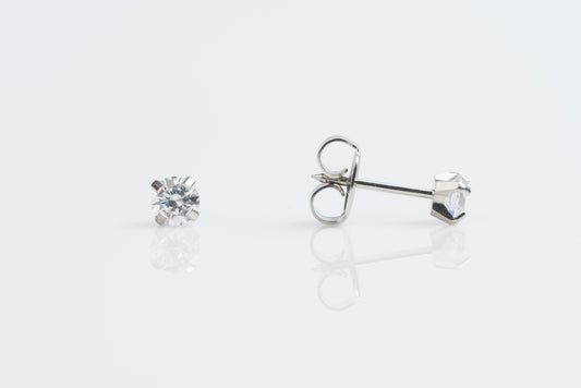 Sensitive Sterilized Prong-Set Cubic Zirconia  Fashion Studs - Clear - 7mm - Stainless Steel