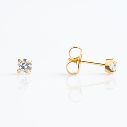 Sensitive Sterilized Prong-Set Cubic Zirconia  Fashion Studs - Clear - 4mm - Gold Plated