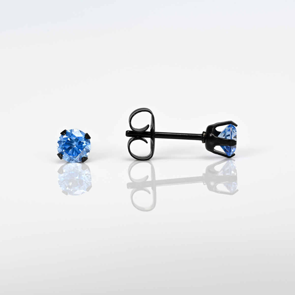 Sensitive Sterilized Fashion Prong-Set Studs - Blue Cubic Zirconia - 4mm - Black Stainless Steel