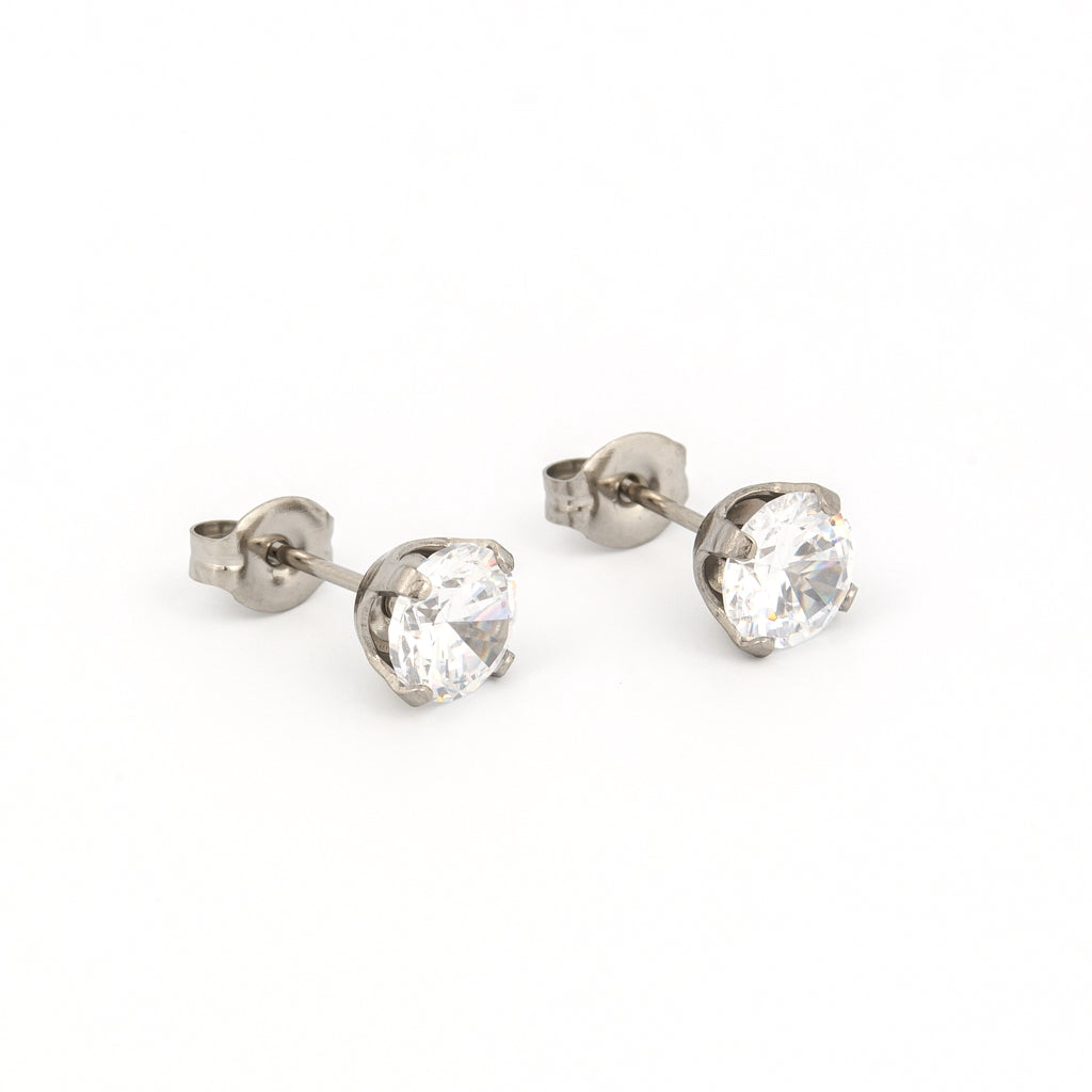 Sensitive Sterilized Prong-Set Cubic Zirconia  Fashion Studs -  Clear cz - 6mm - Stainless Steel