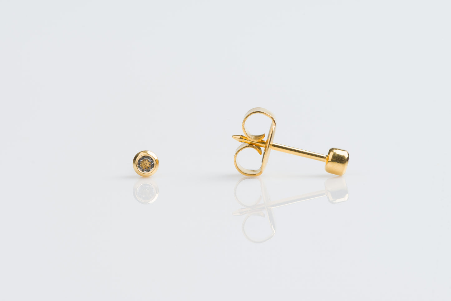 Bezel Setting System 75™ Piercing Studs