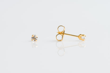 Prong Set Birthstone System 75™ Piercing Studs