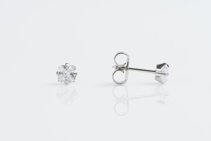 Prong Setting Princess-Cut System 75™ Piercing Studs