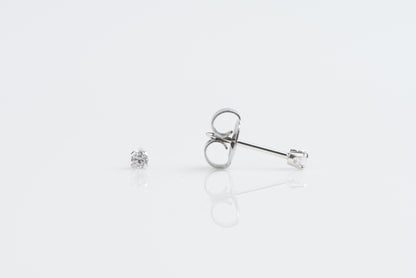 Prong Set Cubic Zirconia System 75™ Piercing Studs