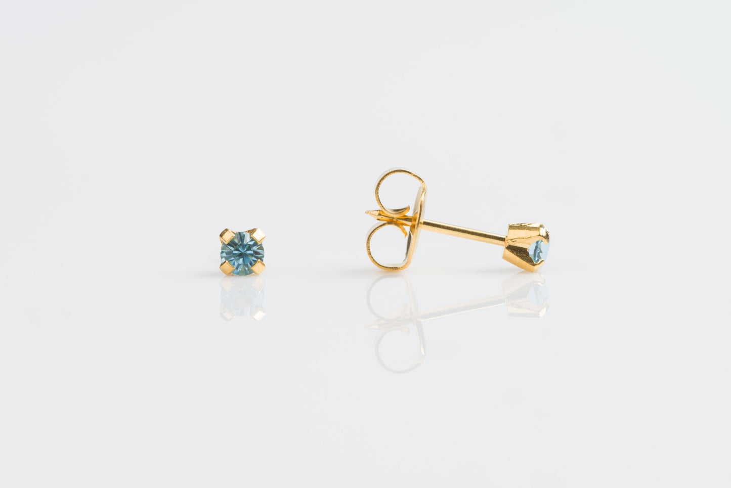 System 75™ Prong Set Birthstone Piercing Studs - 3mm - March Aquamarine Crystal - Gold Plated